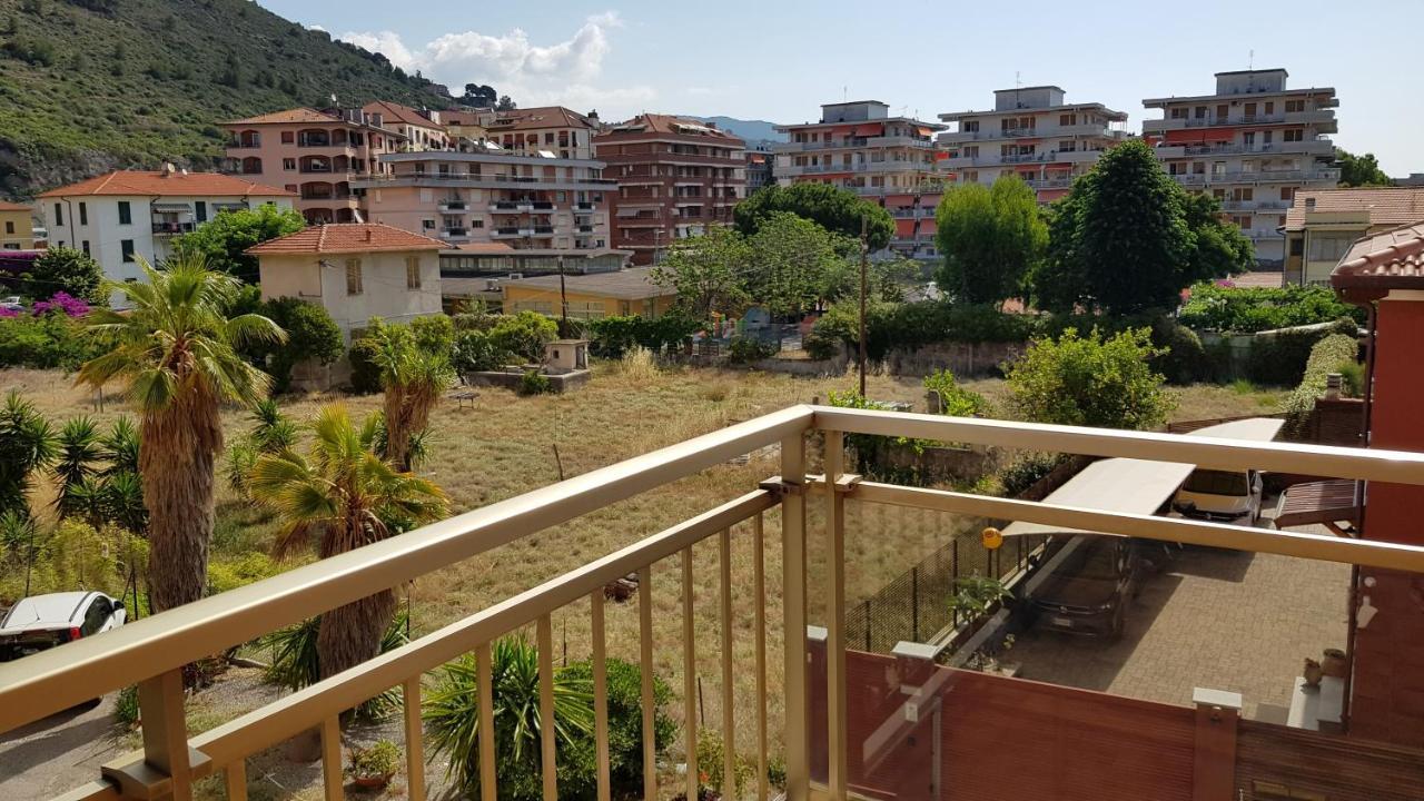 Apartament Casalmare Via Asse Ventimiglia Zewnętrze zdjęcie